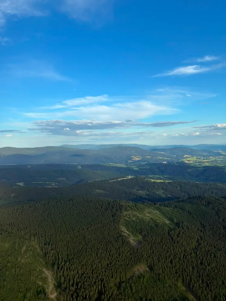 Lot balonem nad Czernicą — kadr 12
