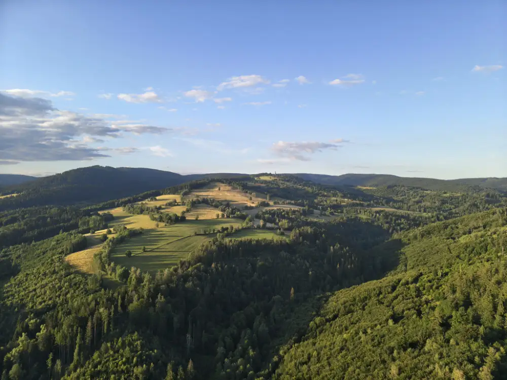 Lot balonem nad Czernicą — kadr 6